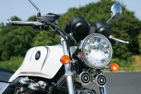 vol102_CB1100_02