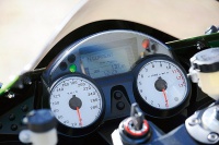 vol106_ZZR1400_03