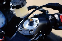 vol106_ZZR1400_05