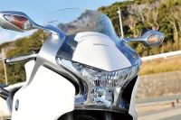 vol108_VFR1200F_02