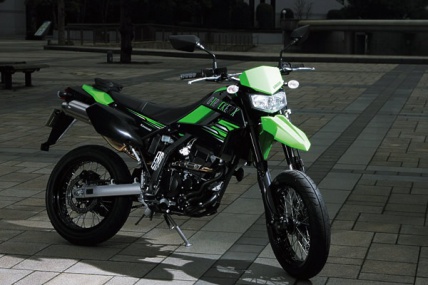 vol108_D-Tracker_01