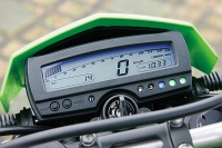 vol108_D-Tracker_03