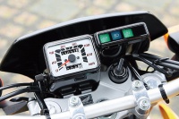 vol108_XR230M_03
