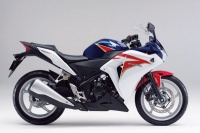 vol110_CBR250R_08