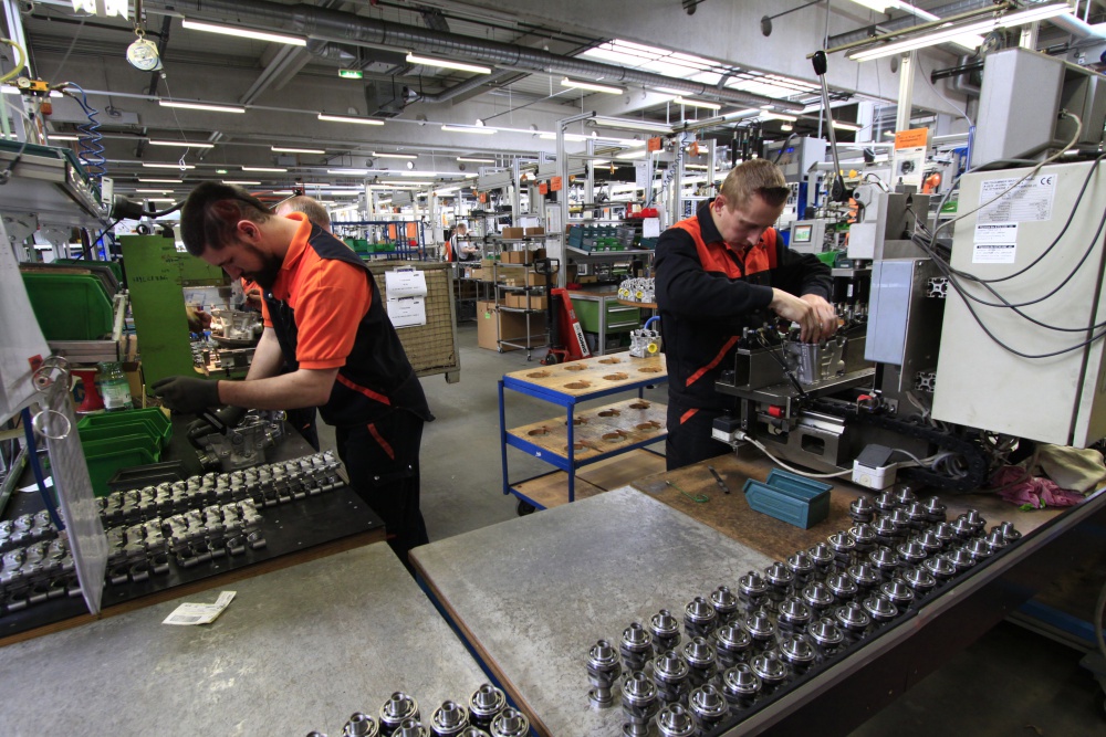 KTM 本社工場