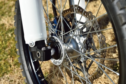 HONDA・CRF250ラリーのフロントアクスルシャフト