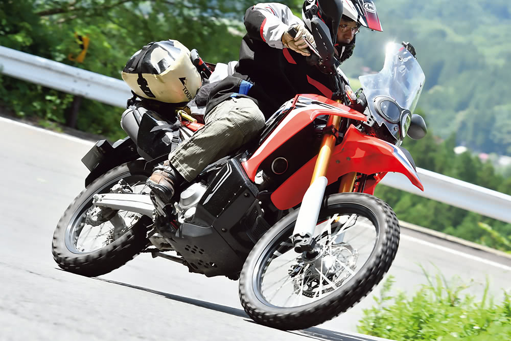 ホンダのCRF250ラリーをキャンプツーリングで試乗インプレッション