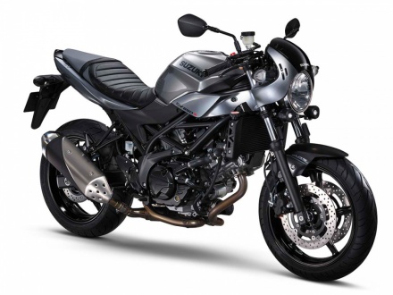 東京モーターショー2017 スズキはSV650ベースのレトロモデルなど、参考出品車4台を出品