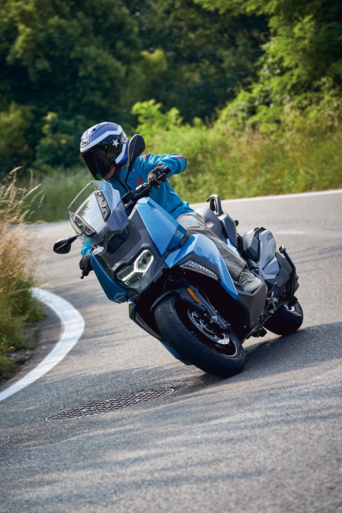 BMW・C400Xをワインディングで試乗インプレッション