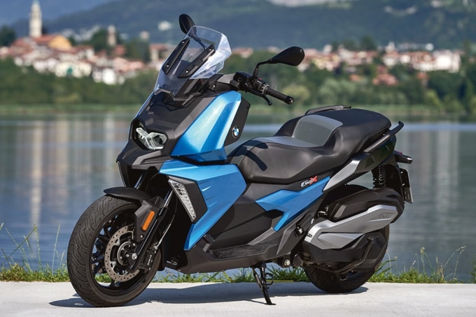 BMW・C400Xの逆7:3スタイリング