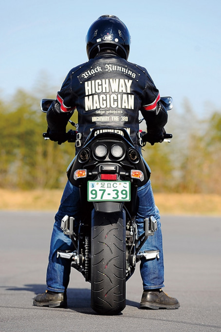 SUZUKI GSR400/ABS