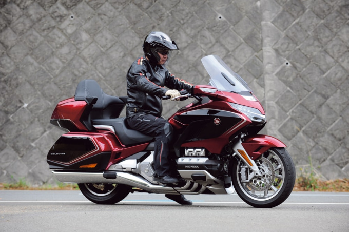 HONDA ゴールドウイング ツアー(DCT)