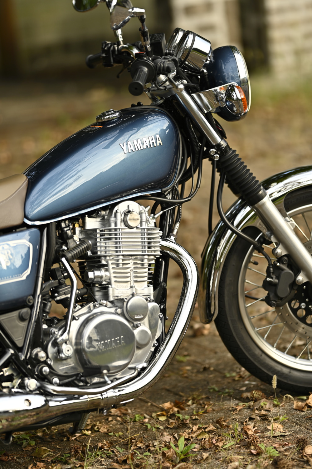 SR400の造形美。やはり“ヤマハが美しい”と言いたくなる