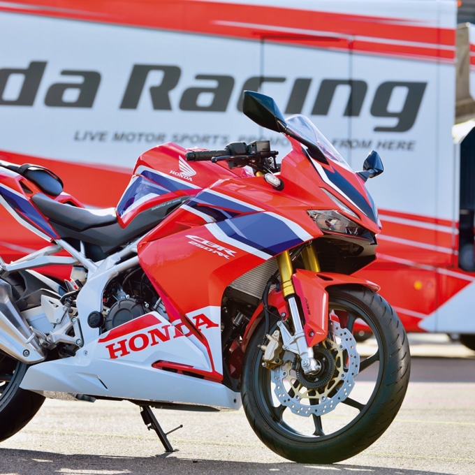 ホンダ・CBR250RRのレーシングイメージフォト