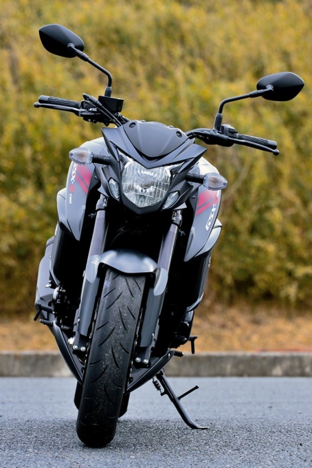 SUZUKI GSX750 ABS フロントビュー
