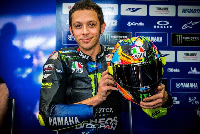 AGV ROSSI WINTER TEST 2019を持つバレンティーノ・ロッシ