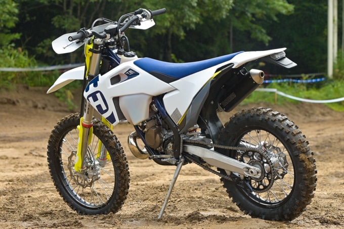 HUSQVARNA TE150i(2020年モデル)左7:3ビュー