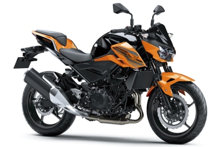 Kawasaki Z400(2020年モデル)キャンディスチールファーニスオレンジ×メタリックスパークブラック