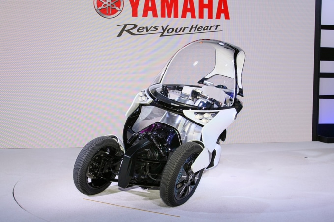 YAMAHA MW-VISION(エムダブリュ ビジョン)の停車時
