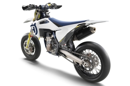 ハスクバーナ FS 450(2020年モデル)左後7:3ビュー