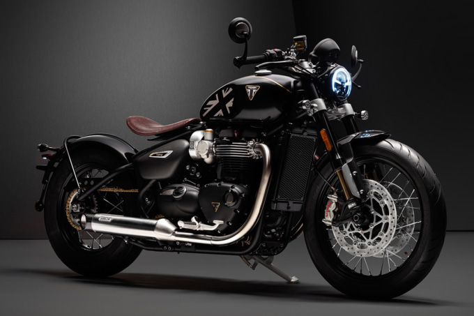TRIUMPH BOBBER TFC(トライアンフ ボバーTFC)7:3ビュー