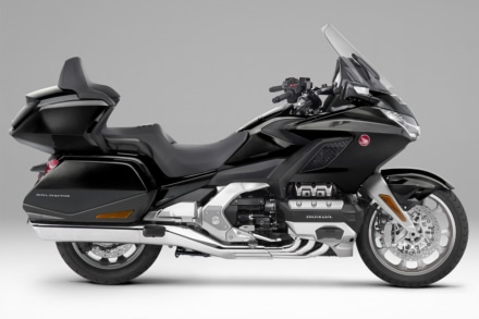 HONDA Gold Wing Tour(2020年モデル)ダークネスブラックメタリック
