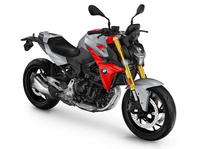 BMW F900R(ホッケンハイム・シルバー・メタリック/レーシング・レッド)7:3ビュー