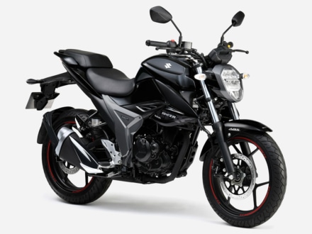 SUZUKI GIXXER150(グラススパークルブラック)7:3ビュー