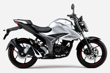 2020年モデル SUZUKI GIXXER(ソニックシルバーメタリック / グラススパークルブラック)左サイドビュー