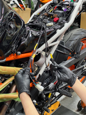 PowerTRONIC(パワートロニック)をKTM 390DUKEに配線