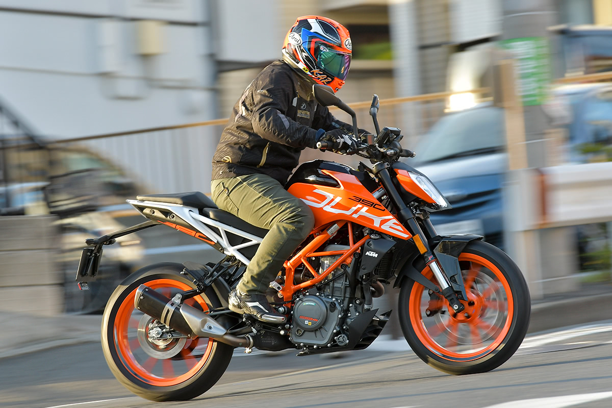 PowerTRONIC(パワートロニック)を取り付けたKTM 390DUKEで街中を実走