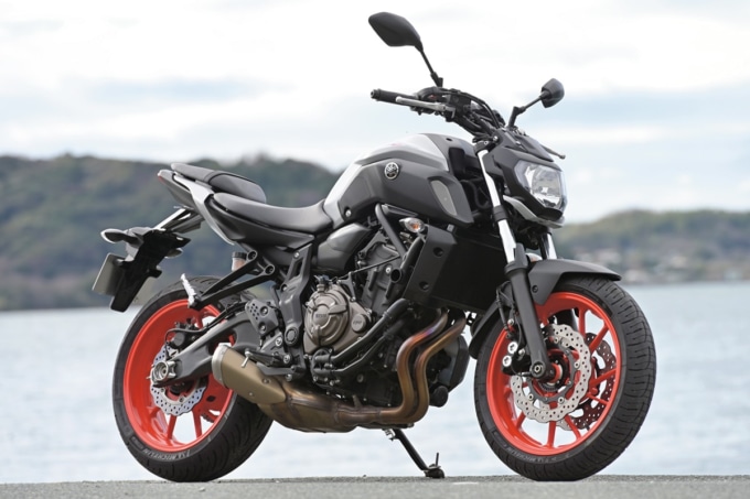 YAMAHA MT-07 ABS 右7:3ビュー