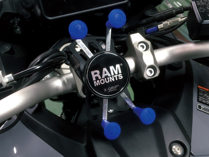 RAM MOUNTS(ラムマウント) カラーキャップ ブルー装着