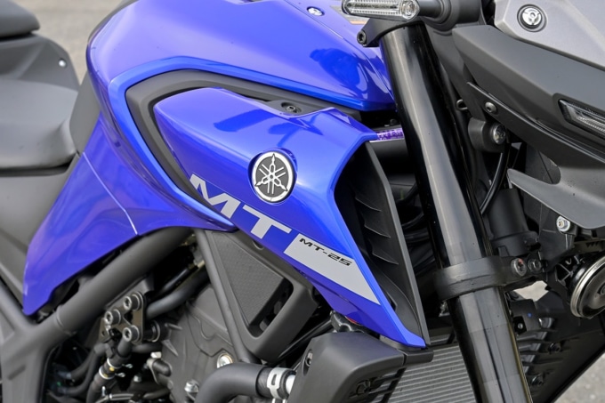 YAMAHA MT-25(2020年モデル)タンクカバー