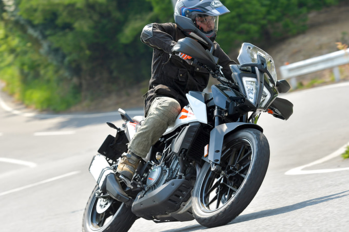 KTM 390ADVENTURE(2020年モデル)でワインディング走行