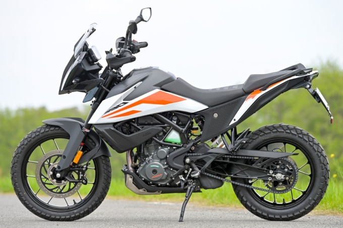KTM 390ADVENTURE(2020年モデル)左サイドビュー