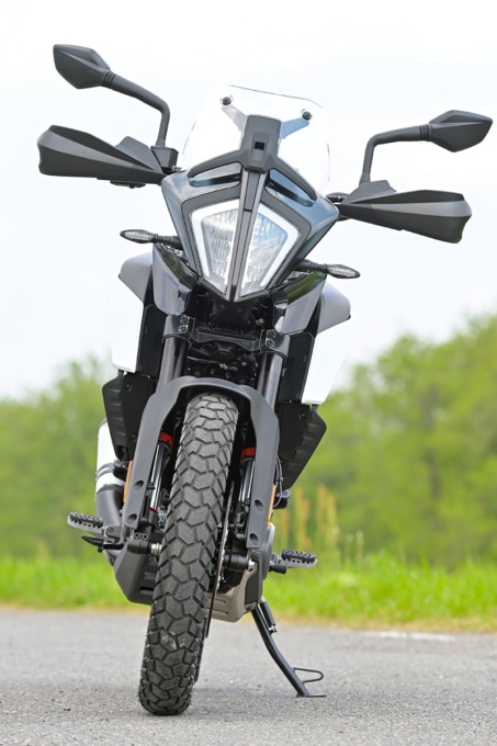 KTM 390ADVENTURE(2020年モデル)フロントビュー