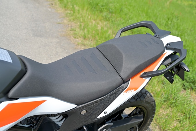 KTM 390ADVENTURE(2020年モデル)のシート