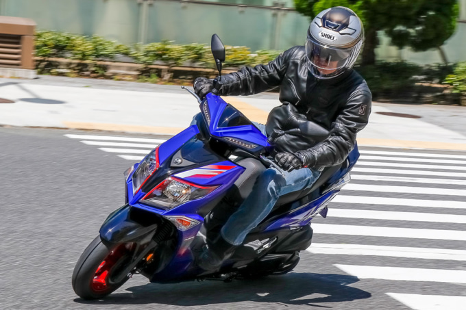 SYM JET S(ジェットS)のコーナリング走行