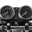 POSH Faith W800(’20)/W800 STREET(’19~’20)用ライジングメーターステーで角度を変更したメーター