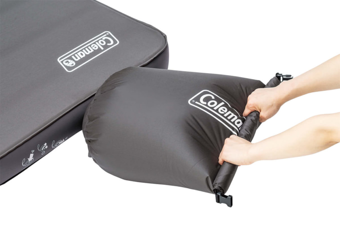 COLEMAN キャンパーインフレーターマット ハイピーク/シングル 付属の空気入れ