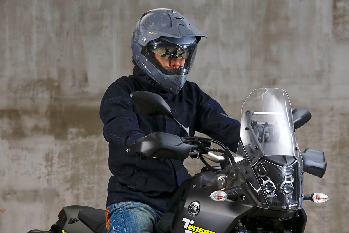 アドベンチャータイプの車両とWINS X-ROAD COMBATの組み合わせ