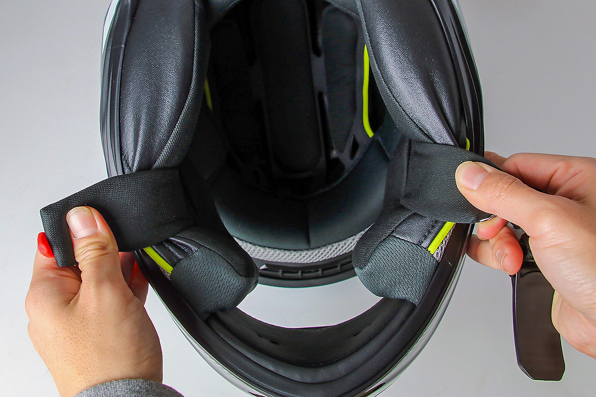 KABUTO AEROBRADE-5 スムーズに脱着