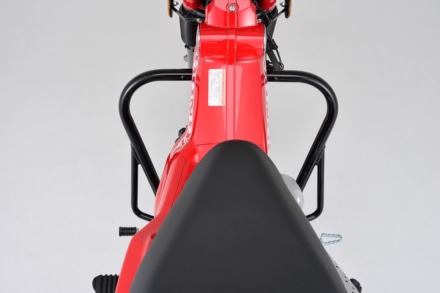 デイトナ CT125用パイプエンジンガード装着イメージ(上面)