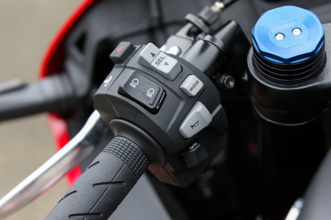 2021年モデルHONDA CBR600RR(2BL-PC40)左ハンドルスイッチボックス
