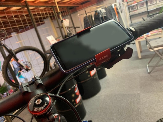 FANTIC e-BIKEキャンペーン(“トランスフォーム・スマートフォン・マウント”装着)