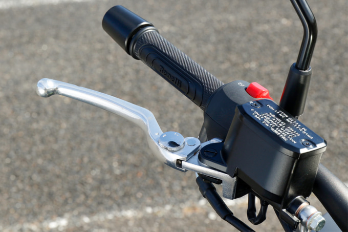 BENELLI LEONCINO250(ベネリ レオンチーノ250)ブレーキレバー