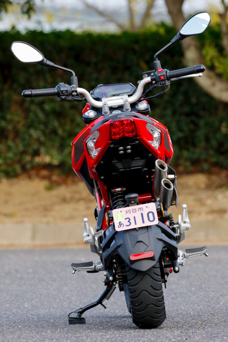 BENELLI TNT125(ベネリ トルネードネイキッドT125)リヤビュー
