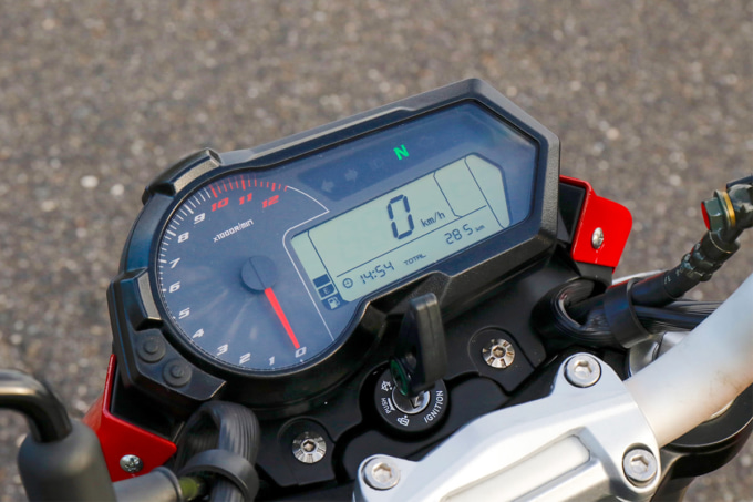 BENELLI TNT125(ベネリ トルネードネイキッドT125)メーター
