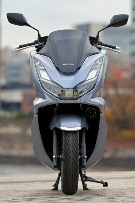 HONDA PCX(2021年モデル)フロントビュー